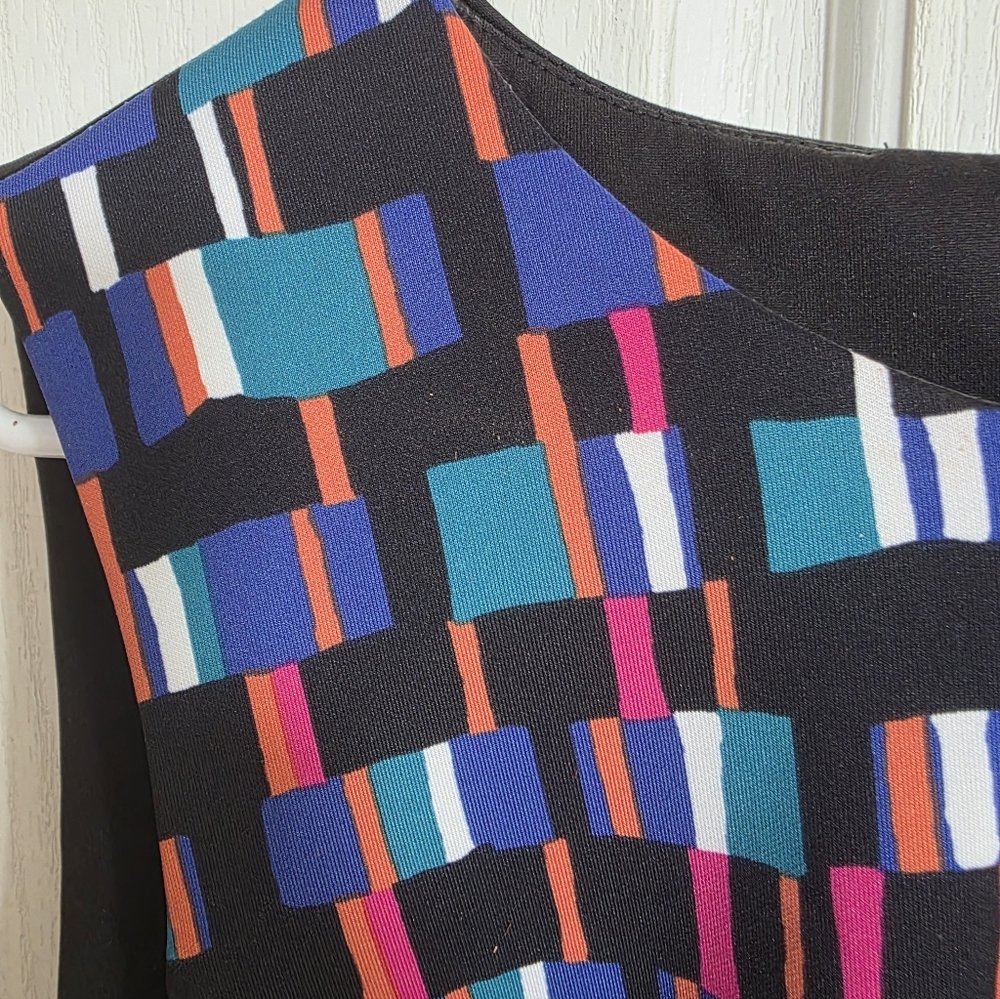 Colorful Geometric Patterned Dress - Picture 4 of 7